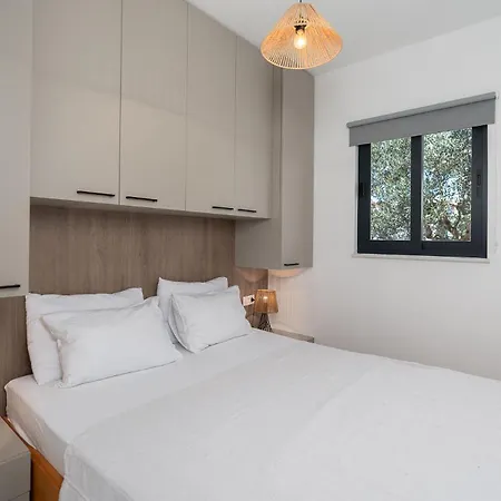 Mobile Flora 2 Pakoštane